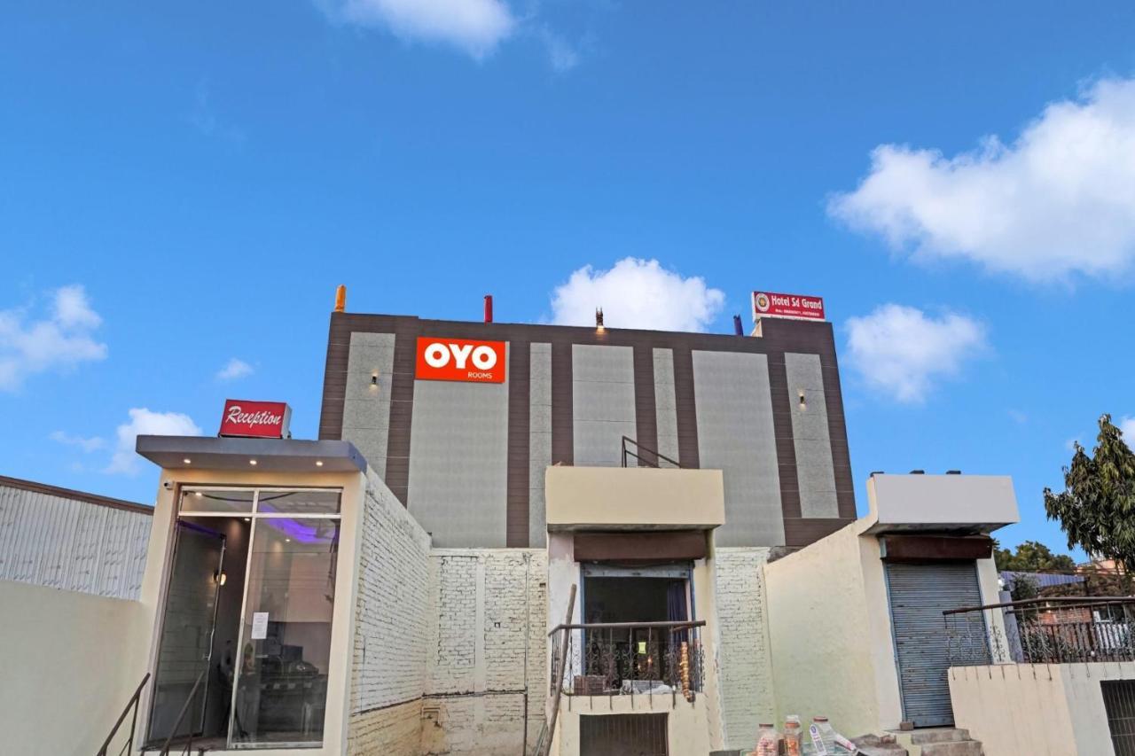 Oyo Flagship Hotel Sd Grand Kanpur Exterior photo